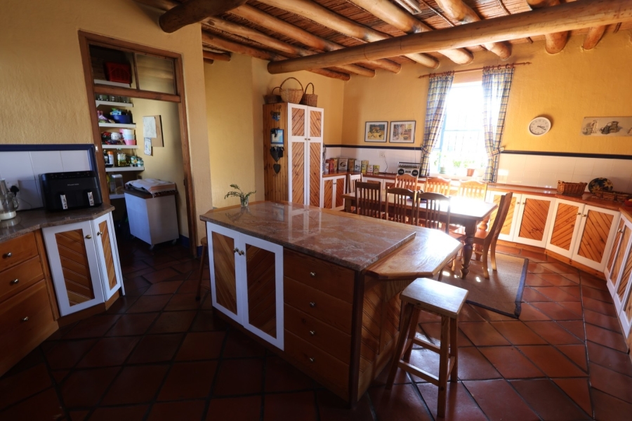 5 Bedroom Property for Sale in Wellington North Western Cape